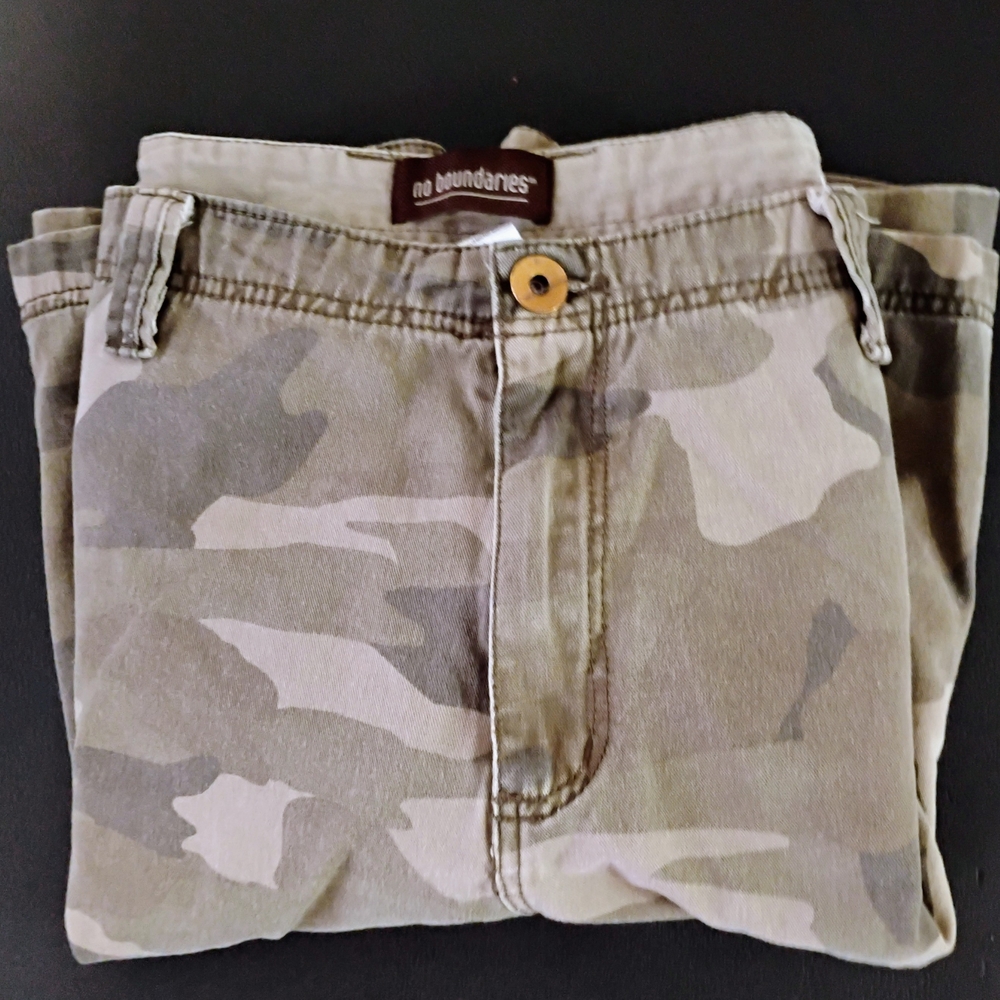 No Boundaries Camouflage Pants